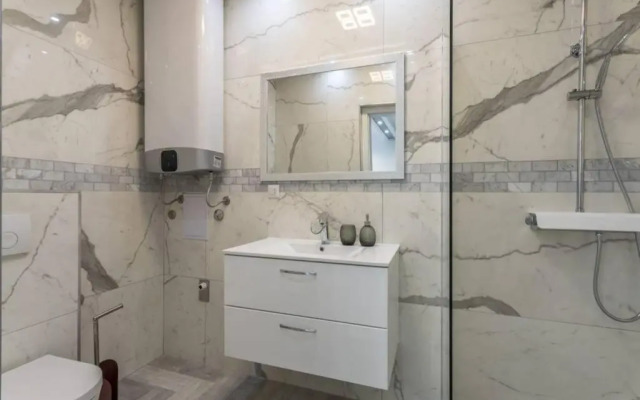 Royal Platinum Studio Apartment