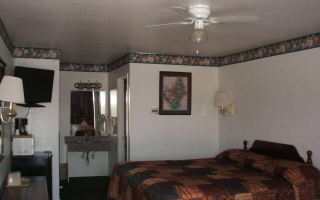 Camlot Inn