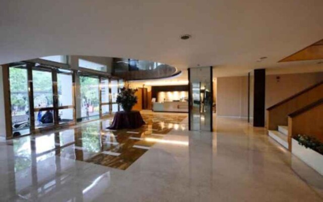 Spacious 3Br At Dago Butik Apartment