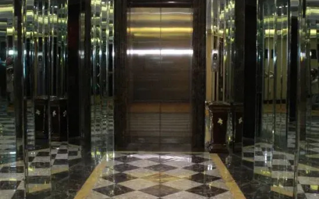 Haijingtian Business Hotel (Wu Weiletai Shop)