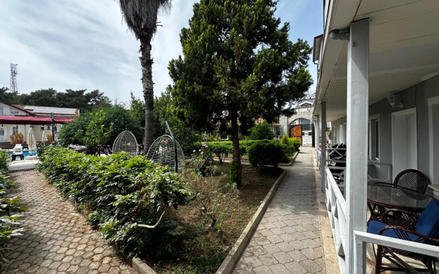 Carmina Hotel