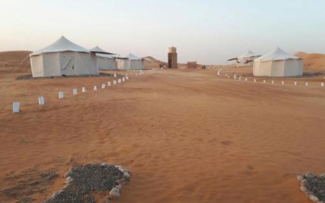Alsarmadi Desert Camp