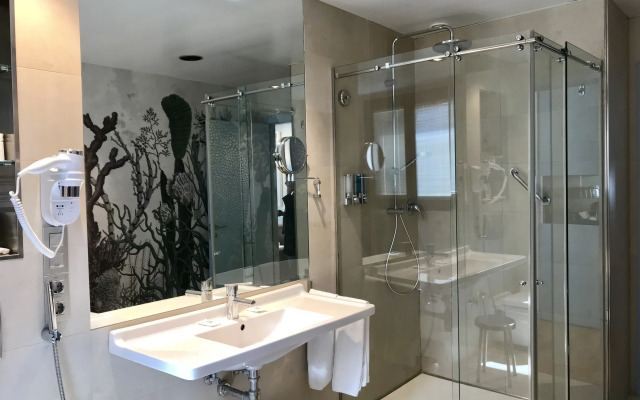 Hotel Neptuno Playa & Spa