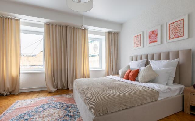 Апартаменты на набережной канале Грибоедова 14