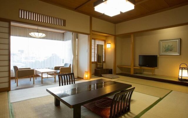 Atami Kinjokan