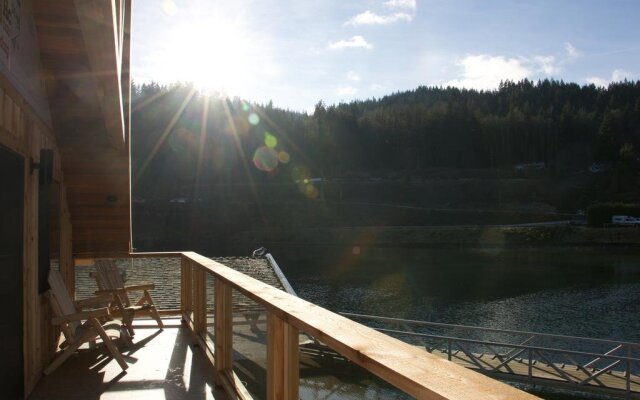 Brown's Bay Resort