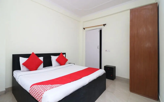 OYO Home 14130 Comfy 2BHK