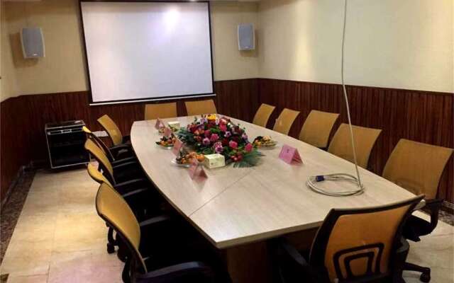 Ibis Chongqing Ranjiaba