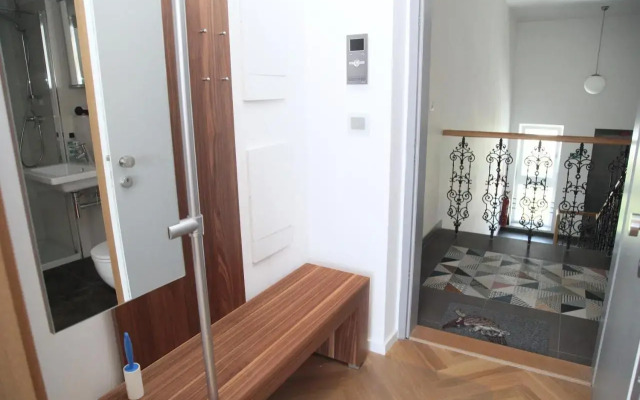 Cozy Studio in Smíchov by Prague Days