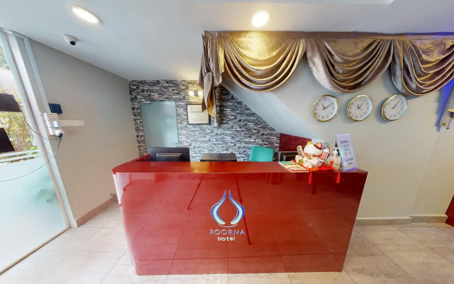 Poorna Hotel