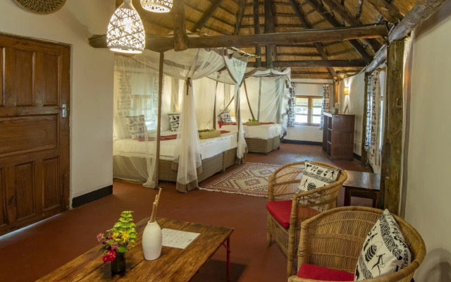 Pioneer Lodge Camp and Safaris