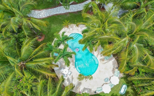 Fig Tree Harbour Island 3 Bedroom Home