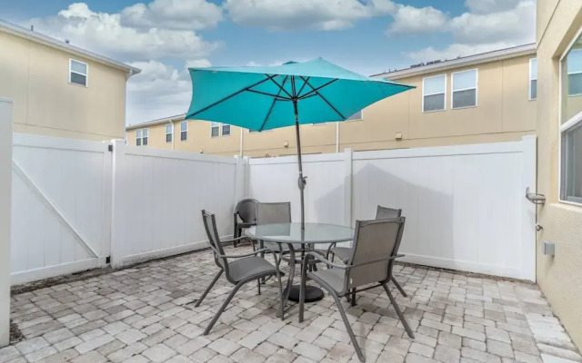 5134 Compass Bay