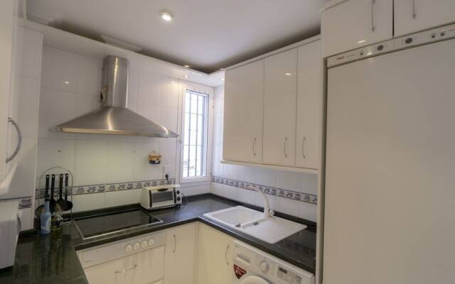 Rentalsevilla Acogedor Apartamento En San Roman