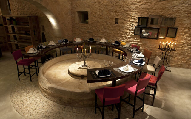 Athermigo Boutique Estate