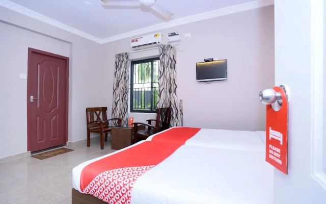 OYO 23116 Gino Tourist Home