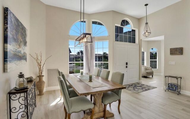 Lovely Pet-friendly Waterfront Home With Pool and Dock