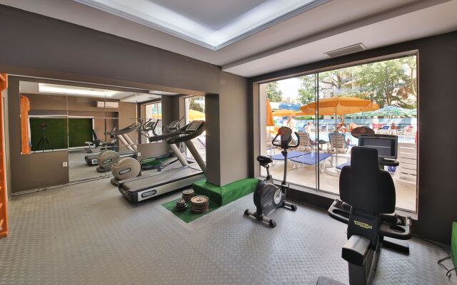 Prestige Deluxe Hotel Aquapark Club