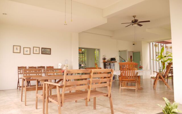 The Meet Green Apartment