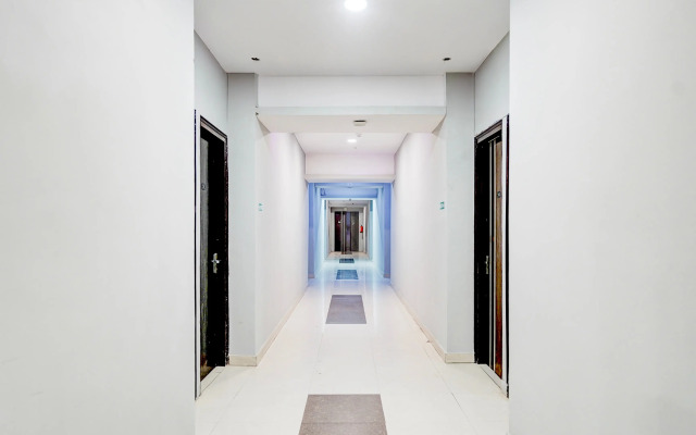 Super Townhouse Patparganj Near Max Super Speciality Hospital