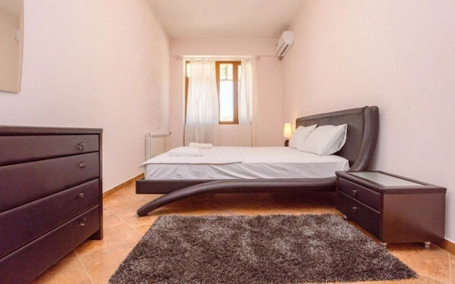 Stay Inn на ул. Амиряна, 4/6