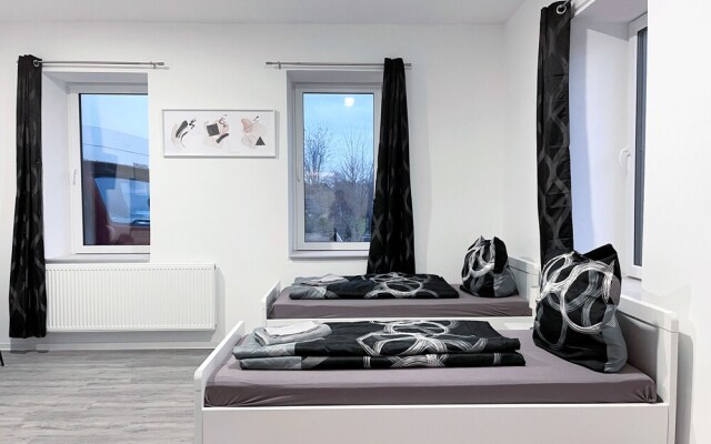 Hochwertige Studios für Monteure