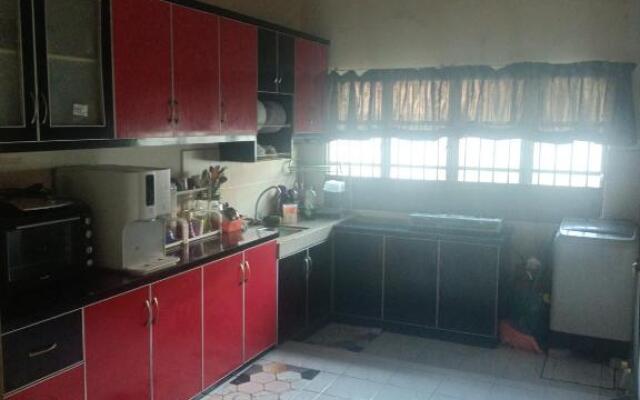 Homestay Manjung Taman Emas