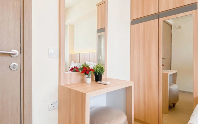 Warm 2Br Apartment At Meikarta