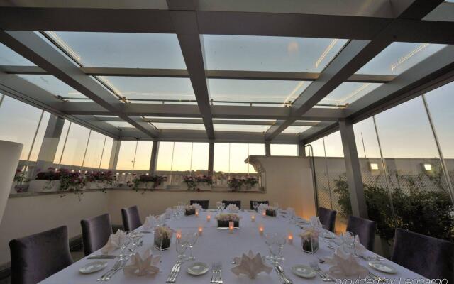 Warwick Il Palazzo Amman Hotel