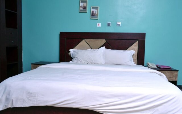 Petesville Hotel Calabar