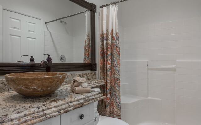 Aquarius of the Desert Six Bedroom House