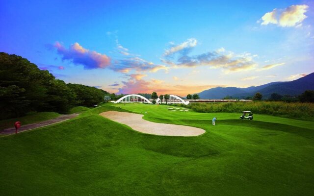 Gassan Khuntan Golf and Resort