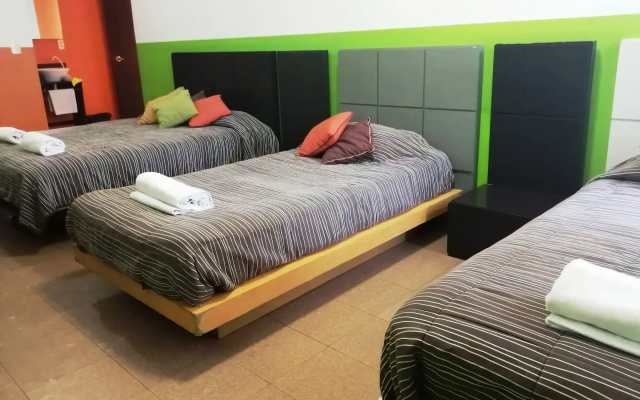 Hostal Amigo Suites