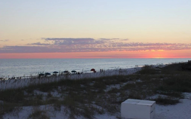 Chateau La Mer 16E Destin