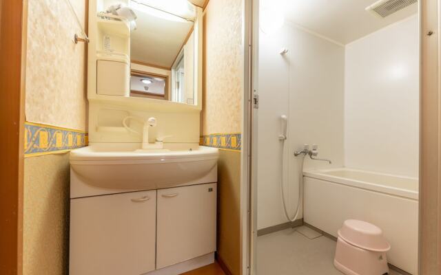 OYO 44760 Kawaguchi Station Hotel