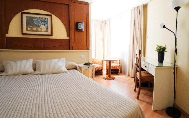 Hotel Pasarela