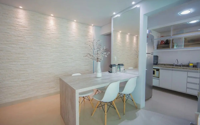 Apto pet Friendly c Churrasqueira a 100m da Praia