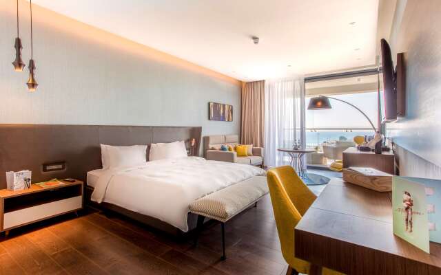 Radisson Blu Hotel, Larnaca