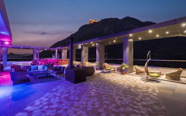 juSTa Sajjangarh Resort & Spa