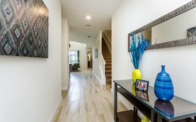 Amazing House! - Solterra - 5493SC