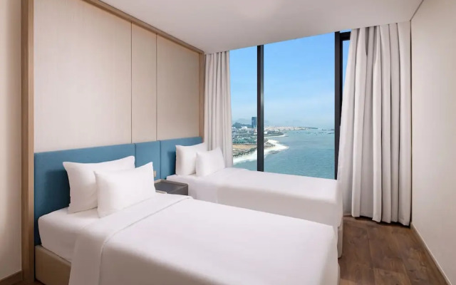 A La Carte Ha Long Bay Residence