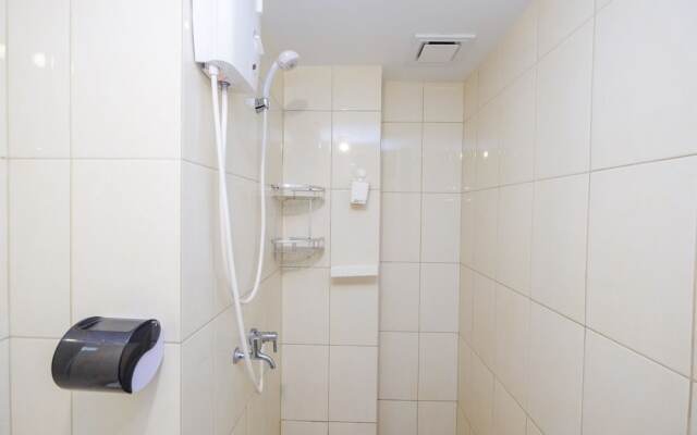 Pool View and Homey 2BR Apartment @ Springlake Summarecon