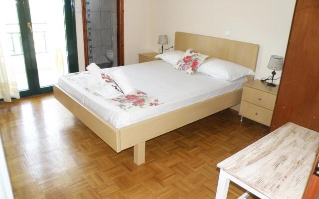 Villa Rodia 2 guests