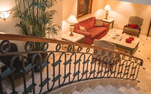 Los Tallanes Hotel & Suites