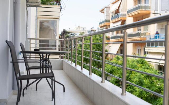 ENIO AXD guest house with private parking