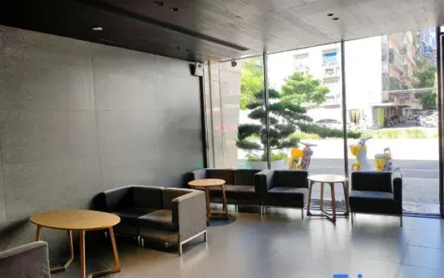 Ls·Shangpin Hotel (Shantou High-speed Railway Station)