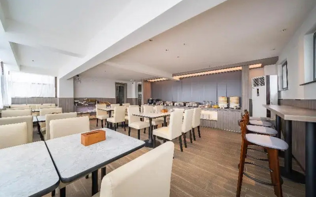 Hanting Hotel Shanghai Anting Xinyuan Road