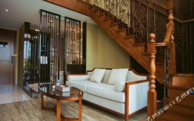 Taihuyuan Holiday Hotel