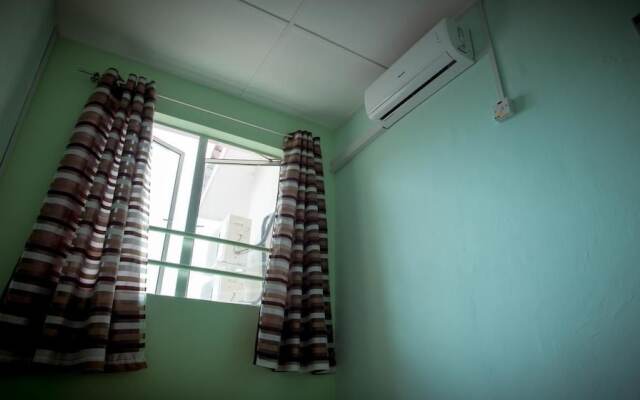 Holidayhome 45A Taman Desa Pangkor