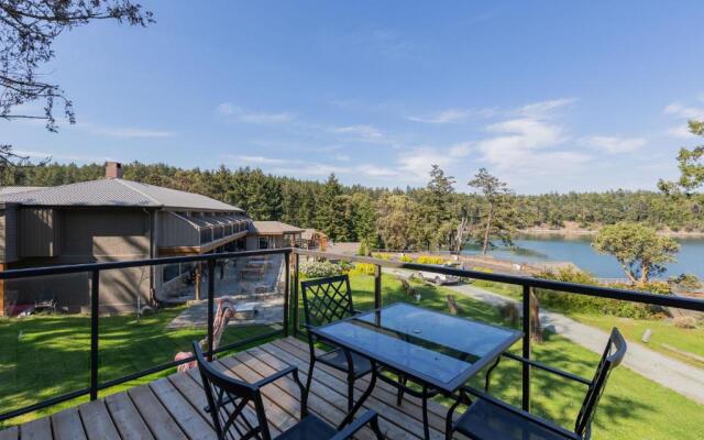 Mayne Island Resort